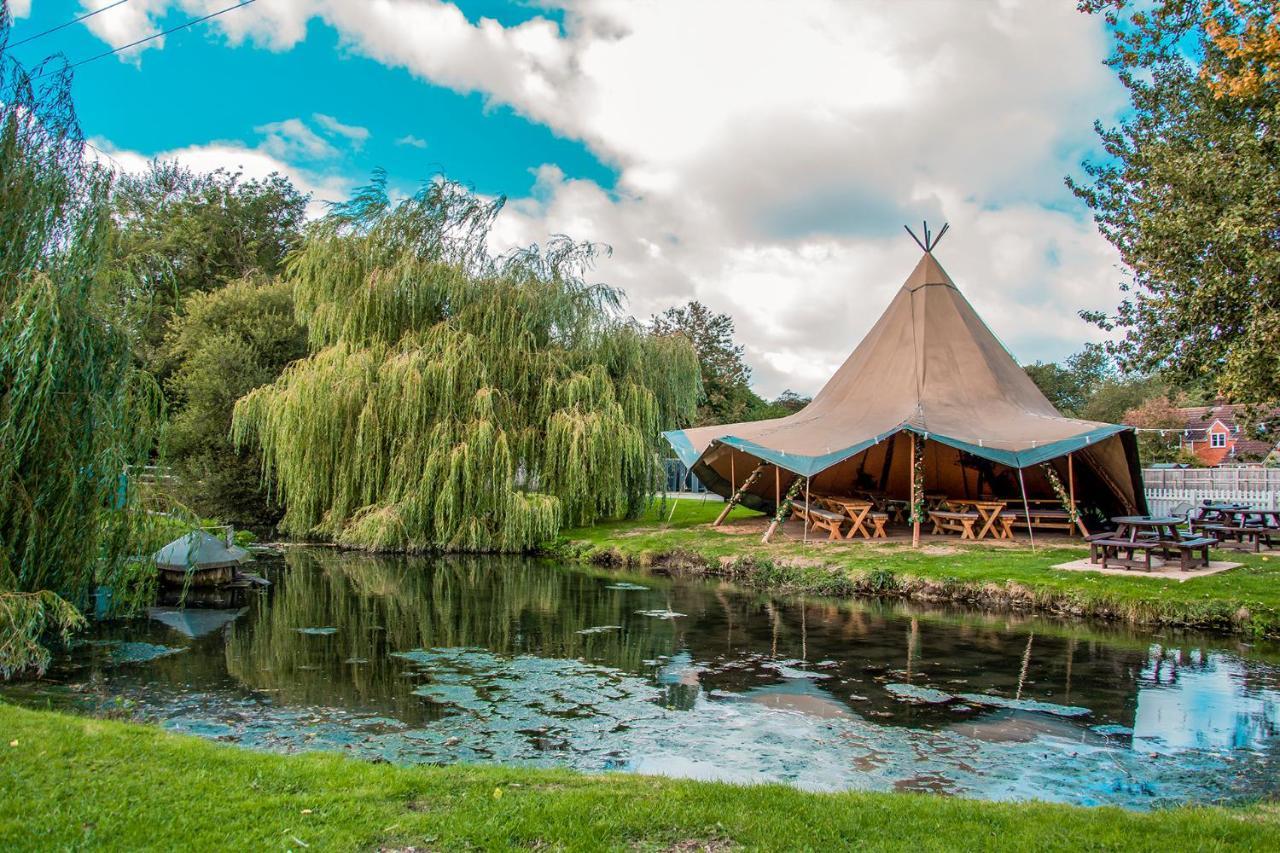 The George Inn Warminster Εξωτερικό φωτογραφία