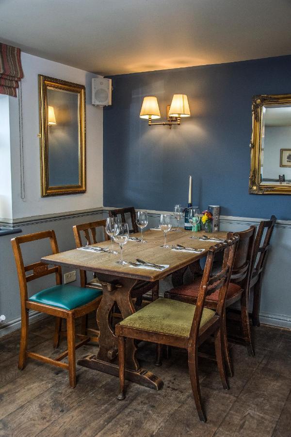 The George Inn Warminster Εξωτερικό φωτογραφία