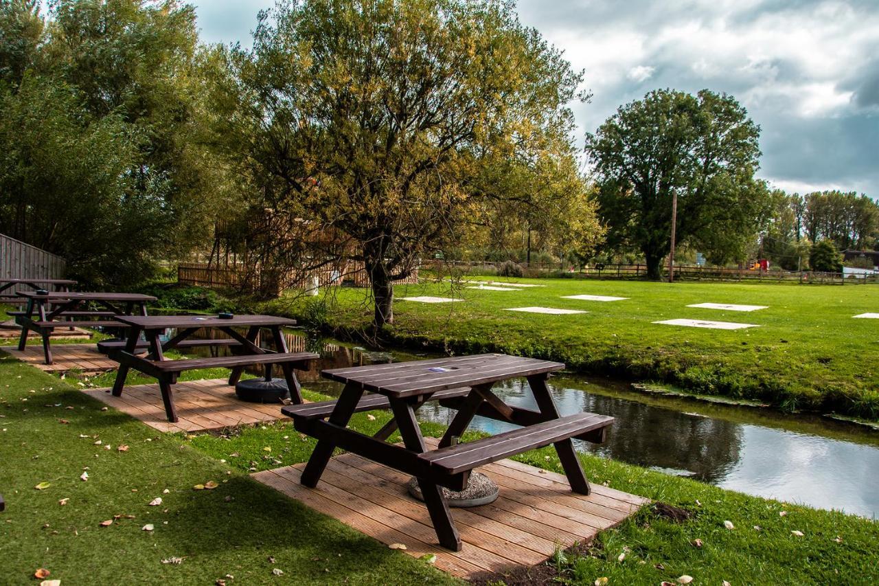 The George Inn Warminster Εξωτερικό φωτογραφία